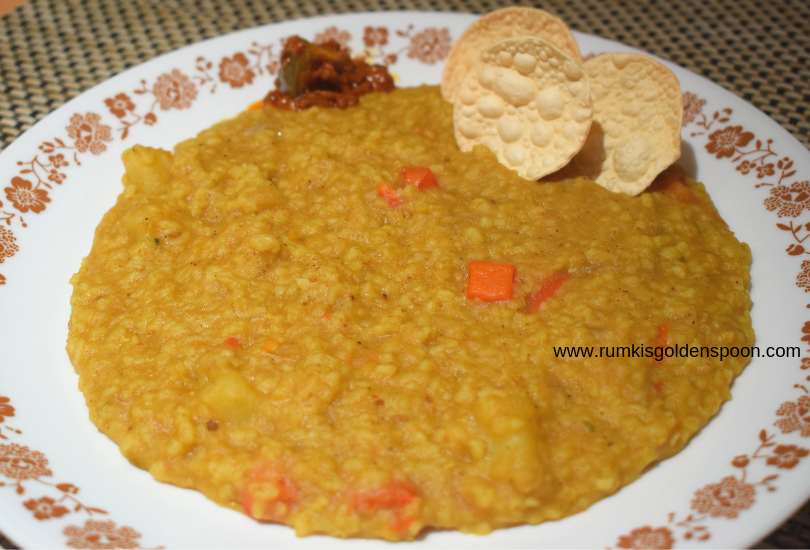 Vegetable Dalia Khichdi Broken Wheat With Vegetables And Red Lentils Rumki S Golden Spoon