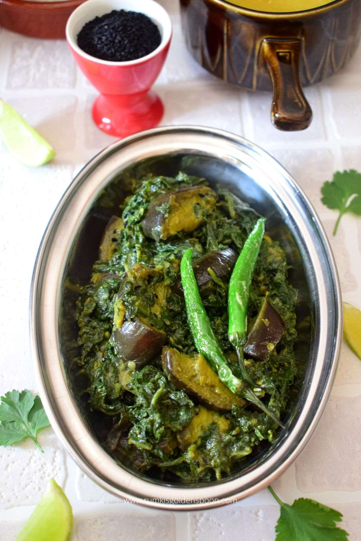 palong shaak recipe, palong shak recipe, bengali palak, begun diye palong shaak, palong shak recipe bengali, bengali palak saag recipe, bengali palak recipe, palong shaak bhaja, palong shaak recipe bengali, palak shak bengali recipe, palak baingan bengali recipe, bengali traditional food, traditional food of Bengali, traditional bengali food, bengali food, vegetarian recipes of india, vegetarian recipes in India, bengali food recipes, recipes of bengali food, homemade bengali food, niramish recipe, bengali veg recipe, bengali vegetable recipe, palak recipe, palak recipes, palak recipe Indian, Indian recipe with spinach, shaak recipe, spinach recipe Indian, Rumki's Golden Spoon