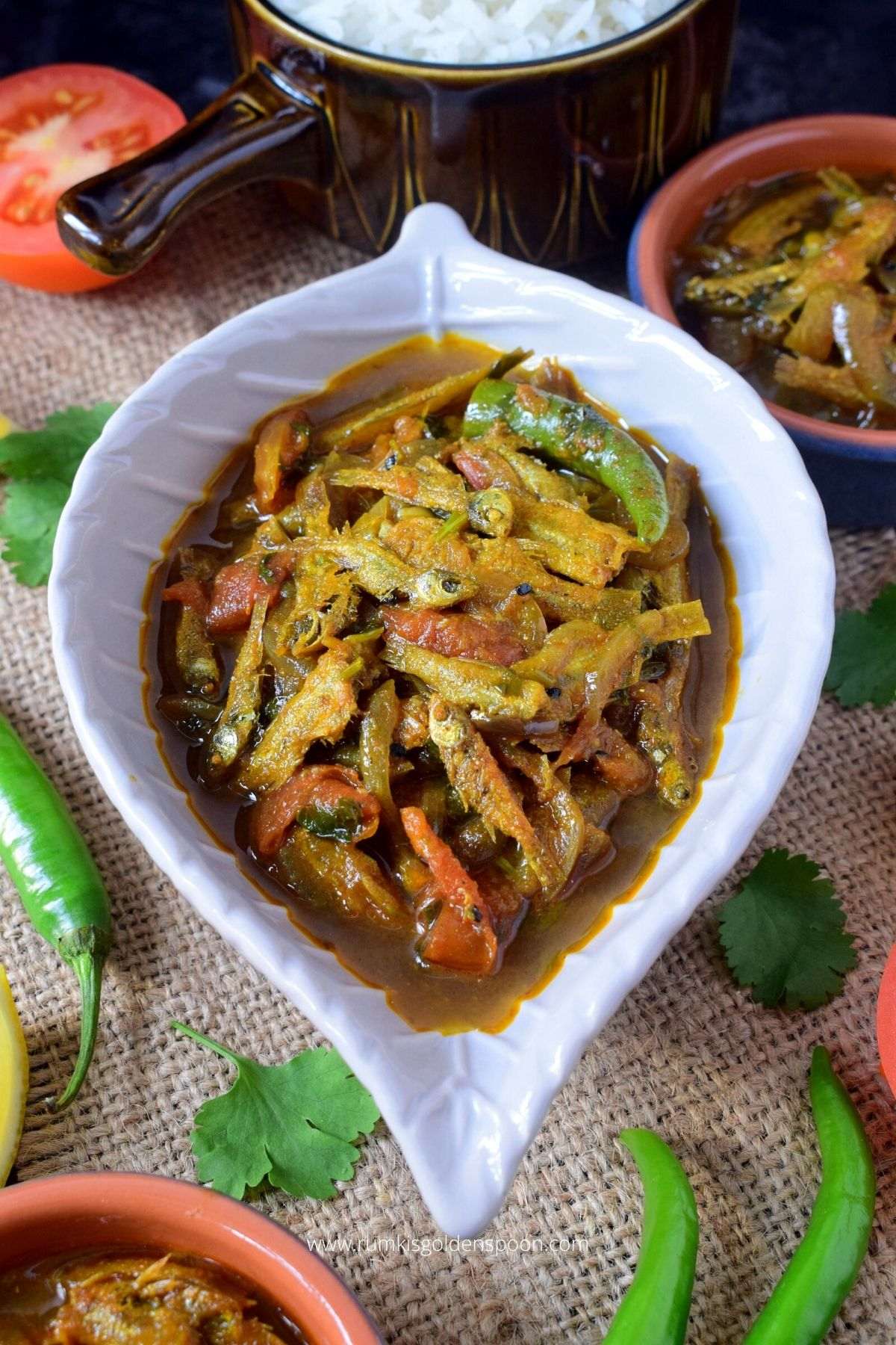 mourala macher jhal, mourala fish curry, mourala macher recipe, morola macher recipe, mourola macher recipe, mourola macher bati chorchori, mourala chorchori, recipe for small fish, choti machli ki gravy, small fish curry, small fish curry recipe, how to make small fish curry, Bengali style fish curry, Bengali style fish curry recipe, recipe for fish curry Bengali style, recipe of fish curry Bengali style, fish curry recipe, fish curries, traditional bengali food, Bengali recipe fish, Bengali recipes fish, recipe for bengali fish curry, Bengali recipe for fish, Bengali recipe of fish, how to make mourala macher jhal, Rumki's Golden Spoon