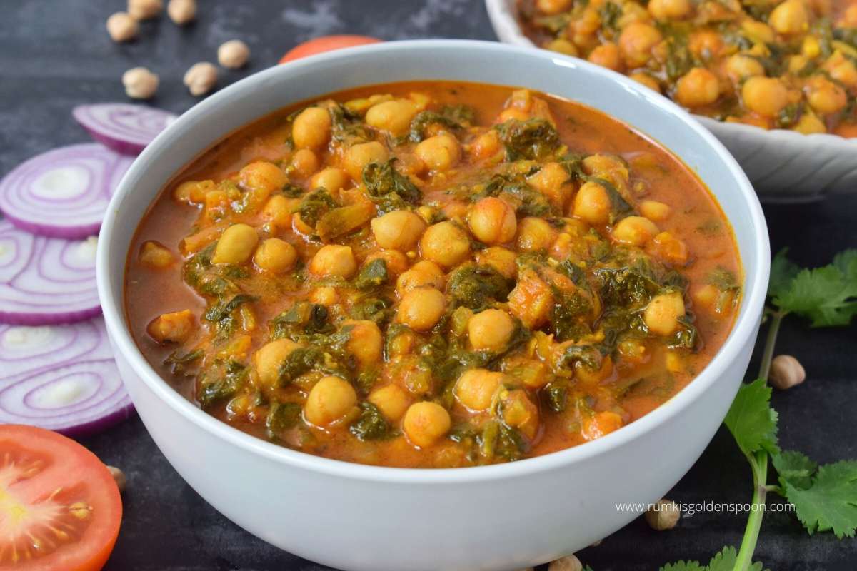 chickpea spinach curry, chickpea and spinach curry, chole palak , palak chole, chana palak, palak chole recipe, chole palak recipe, chickpea and spinach curry indian, palak chole kisabji, how to make chole palak, chickpea spinach curry recipe,spinach vegetable recipe indian, spinach recipes indian vegetarian, how to make spinach curry, palaksabji recipe indian, spinach curry for rice,spinach curry indian style, palak recipes indian style, Rumki's Golden Spoon
