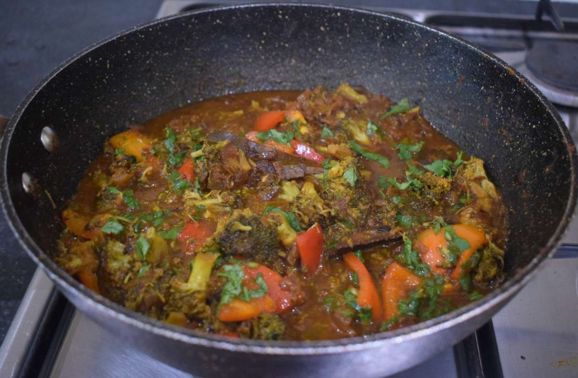 Kadai broccoli Broccoli Indian recipes Broccoli Indian curry