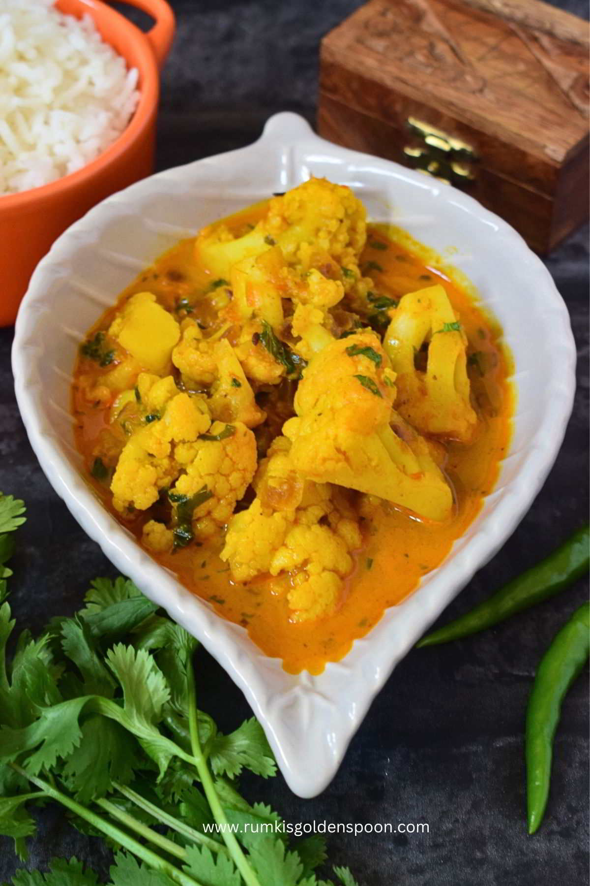 dahi gobi, dahi wali gobhi, dahi wali gobi, dahi aloo gobi recipe, dahi gobhi recipe, cauliflower yogurt curry, cauliflower curry recipe, recipe for cauliflower curry, recipe of cauliflower curry, recipe with broccoli curry, Indian veg recipe, cauliflower recipe Indian, gobi ki sabji, Indian food, curry with yogurt, yogurt curry recipe vegetarian, health benefits of cauliflower, how to make broccoli sabzi, Vegetarian recipes in India, Indian curry, Indian curry recipe, Rumki's Golden Spoon