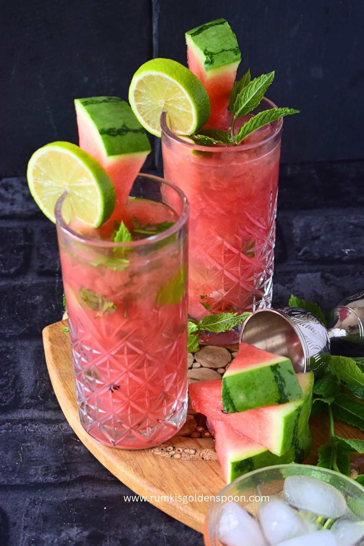 watermelon mojito, watermelon mojitos, watermelon mojito recipe, mojito recipe non-alcoholic, watermelon mojito mocktail, watermelon mint mojito, how to make watermelon mojito, watermelon mojito without alcohol, watermelon refreshing drink, watermelon mint mojito recipe, Rumki's Golden Spoon